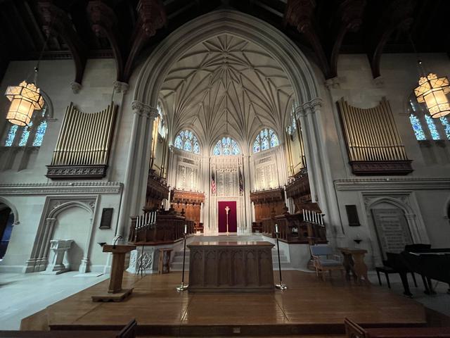 Inside Thompson Memorial Chapel